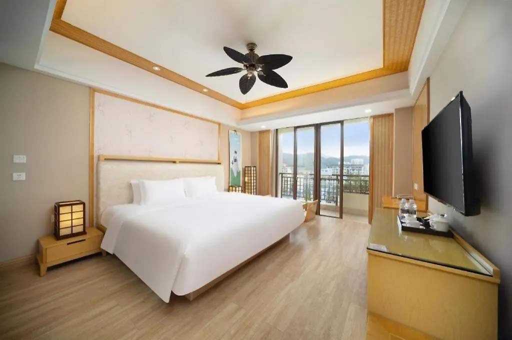 Yi Yuan Xuan Yu Hotel Sanya 5*,